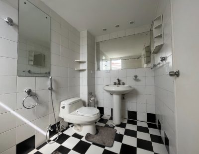 Apartamento sebucán caracas - baño